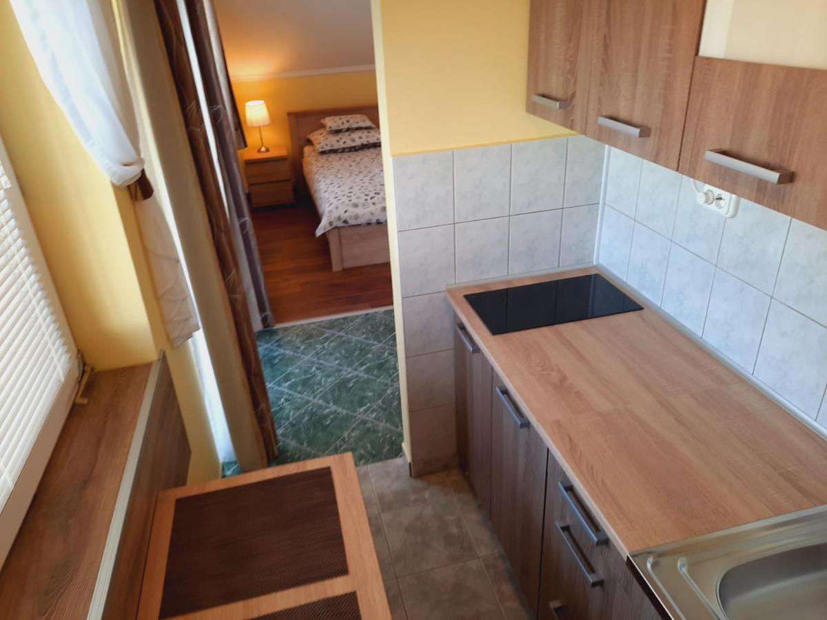 Apartmanhaz King ヘーヴィーズ エクステリア 写真