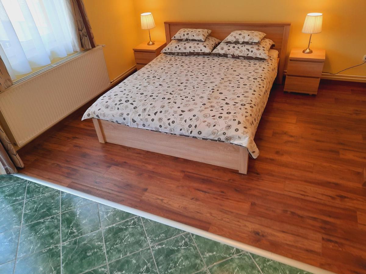 Apartmanhaz King ヘーヴィーズ エクステリア 写真