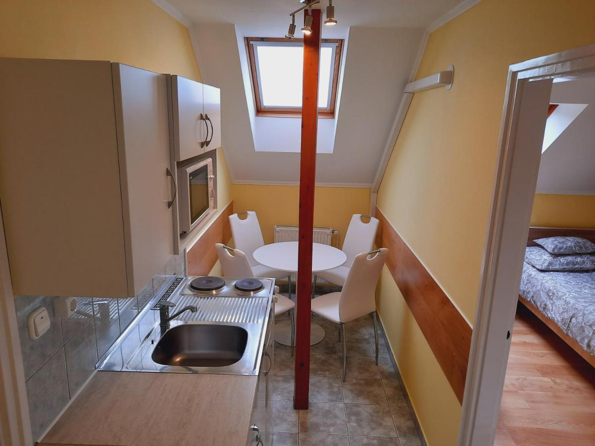 Apartmanhaz King ヘーヴィーズ エクステリア 写真
