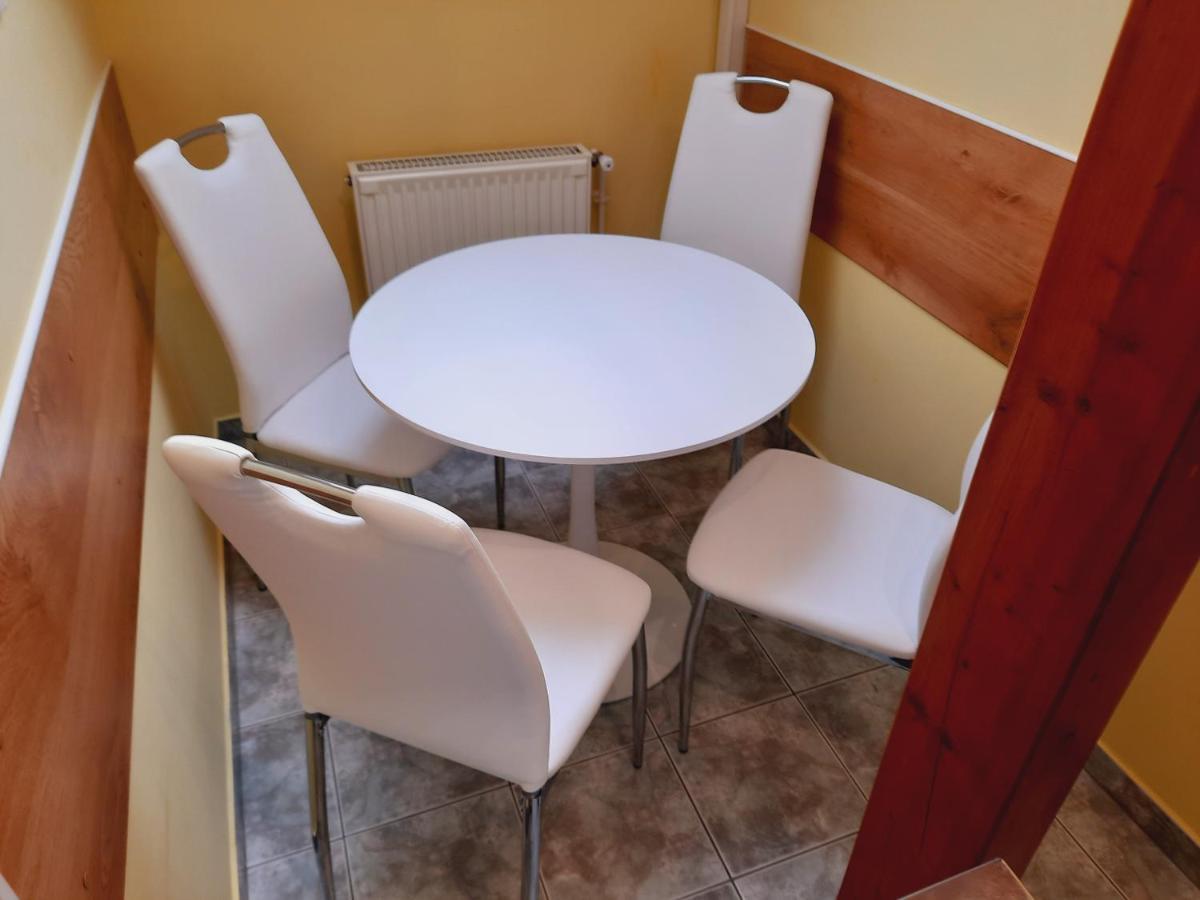 Apartmanhaz King ヘーヴィーズ エクステリア 写真